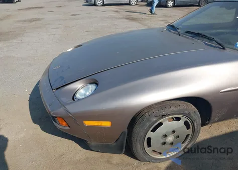 1983 Porsche 928 S из США, поврежденный, VIN WP0JB0924DS860691